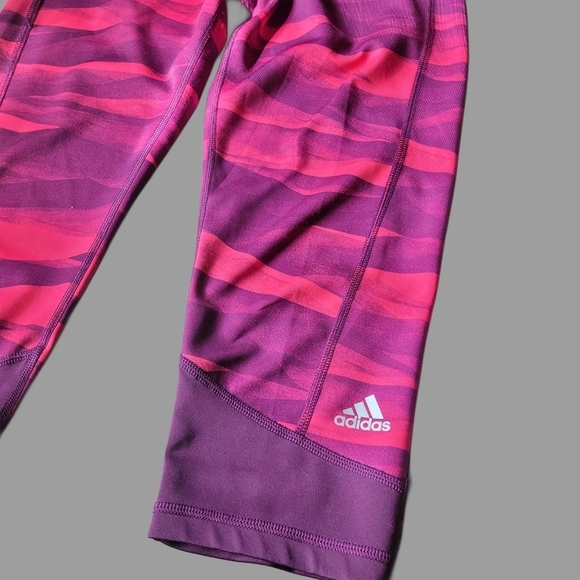 Adidas Pink and Purple Cropped Leggings M - Picture 3 of 4